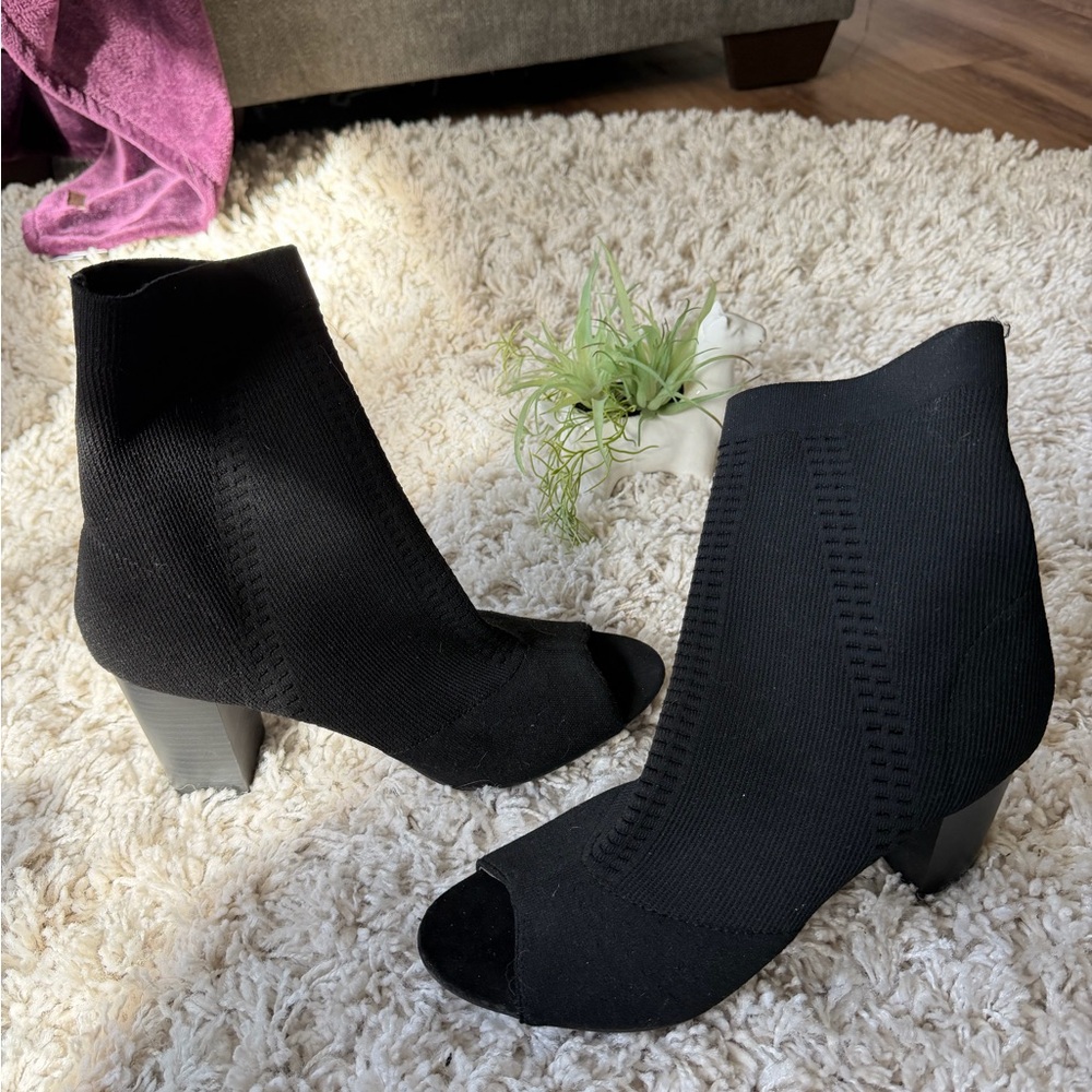 Elegant Black Heeled peep, toe stylish, spring outfit going out Ankle Boots - Picture 3 of 7